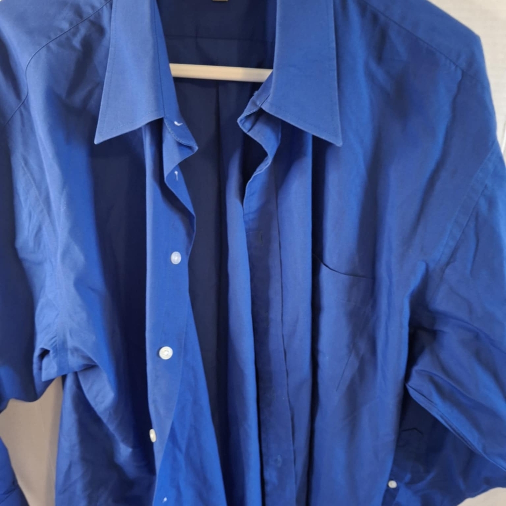 Elegant Blue and White Dress Shirt A010